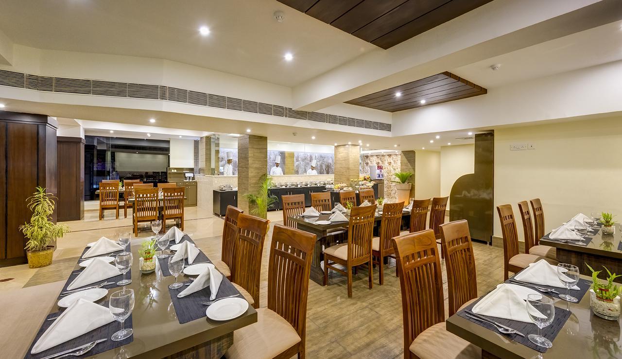 Cygnett Inn Dwarka  Exterior photo